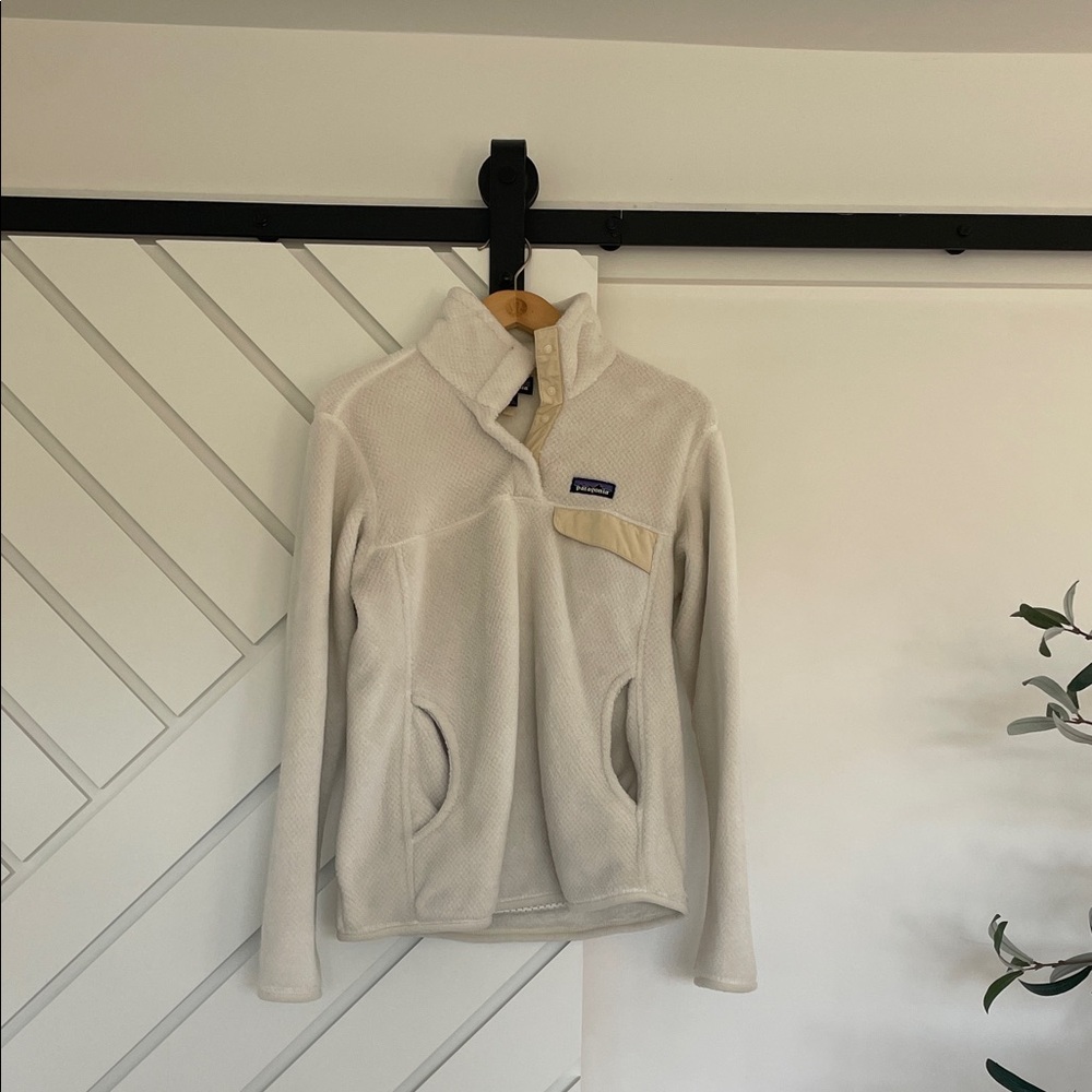 Patagonia Cream Fleece Jacket